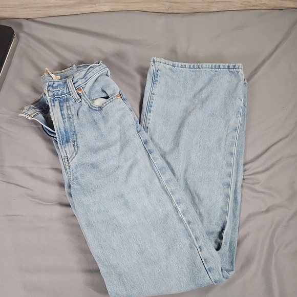 Levi's Light Blue Straight Leg Jeans - Picture 6 of 6